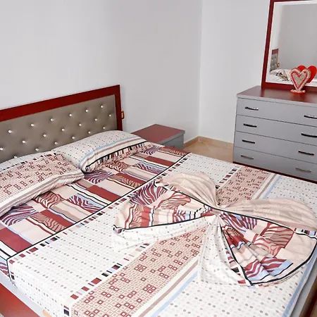 Shengjin Beach Apartment *